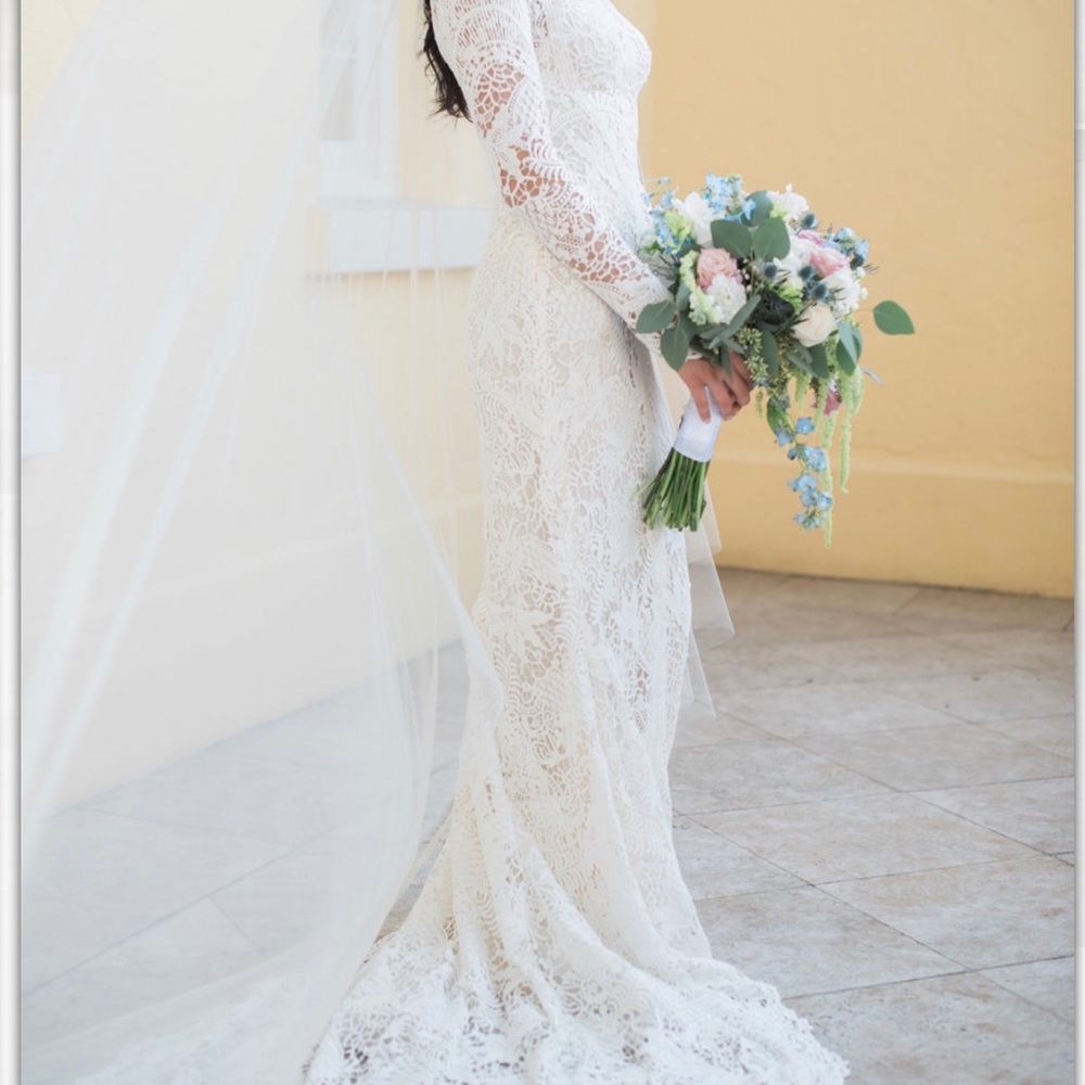 Designer Handmade Wedding Dress- Yolan Cris